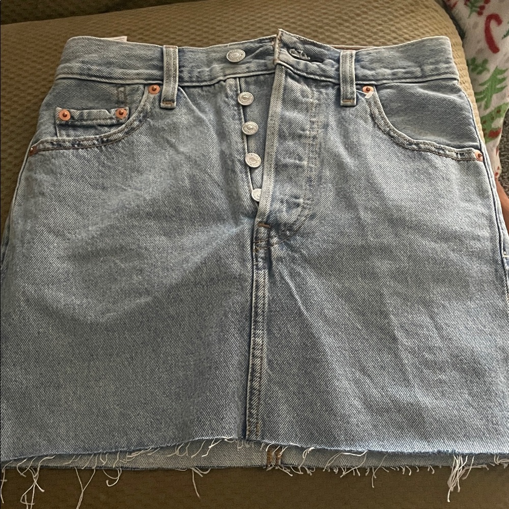 Levi's Medium Wash Icon Skirt